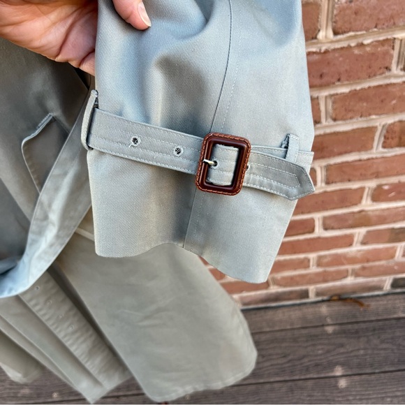 Men’s vintage khaki tan trenchcoat with winter zip out lining. size 44 regular - Picture 4 of 16